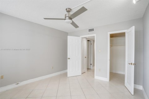 Copropriété à vendre à Aventura, Floride: 2 chambres, 145.39 m2 № 1428294 - photo 16