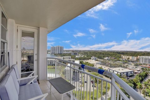 Condominio en venta en Aventura, Florida, 2 dormitorios, 149.11 m2 № 1959176 - foto 24