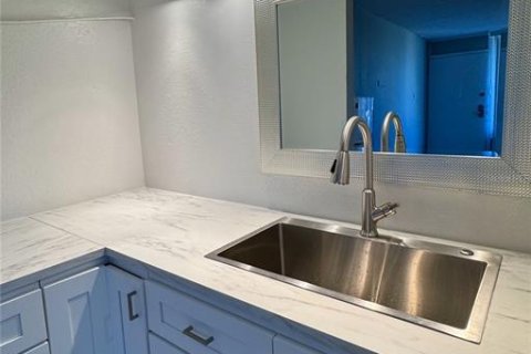 Condominio en alquiler en Orlando, Florida, 1 dormitorio, 25.64 m2 № 1801460 - foto 6