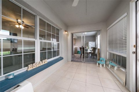 Condominio en venta en Kissimmee, Florida, 2 dormitorios, 81.01 m2 № 1877347 - foto 14