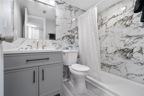 Condominio en venta en Kissimmee, Florida, 2 dormitorios, 81.01 m2 № 1877347 - foto 8