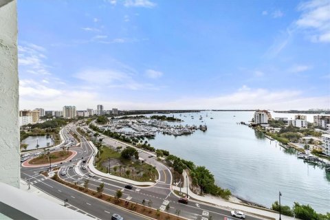 Copropriété à louer à Sarasota, Floride: 2 chambres, 161.28 m2 № 1657772 - photo 12