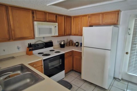 Touwnhouse à vendre à Tampa, Floride: 2 chambres, 122.26 m2 № 1906639 - photo 8