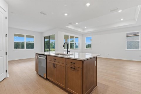 Villa ou maison à vendre à Wesley Chapel, Floride: 3 chambres, 197.97 m2 № 2110134 - photo 4