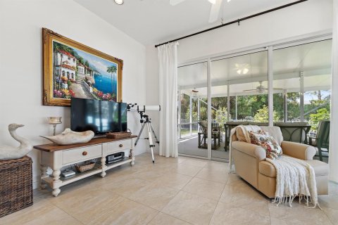 House in Hobe Sound, Florida 3 bedrooms, 187.38 sq.m. № 2084193 - photo 11