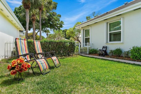 House in Hobe Sound, Florida 3 bedrooms, 187.38 sq.m. № 2084193 - photo 25