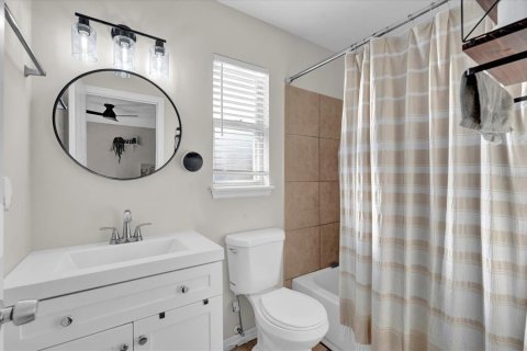 Casa en venta en Deltona, Florida, 3 dormitorios, 107.3 m2 № 1718178 - foto 10