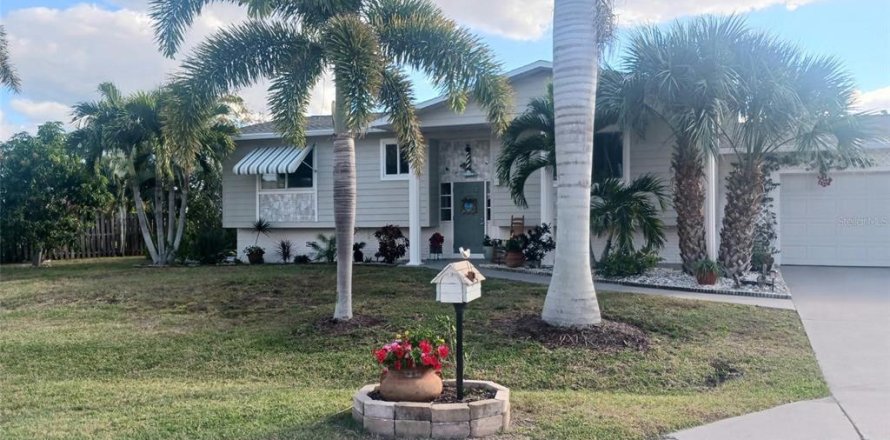 Villa ou maison à Punta Gorda, Floride 2 chambres, 148.64 m2 № 2091555