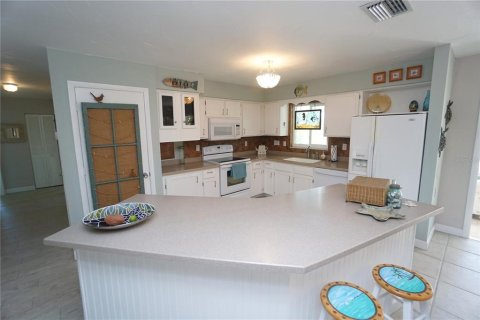 Villa ou maison à vendre à Punta Gorda, Floride: 2 chambres, 148.64 m2 № 2091555 - photo 17