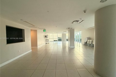 Copropriété à louer à Miami, Floride: 1 chambre, 73.49 m2 № 2031627 - photo 11