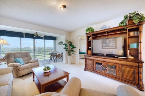 Condominio en venta en Bradenton, Florida, 2 dormitorios, 130.06 m2 № 2151908 - foto 3