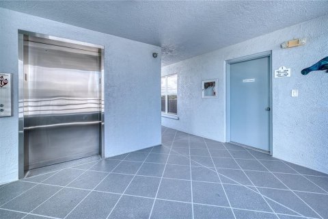 Condominio en venta en Bradenton, Florida, 2 dormitorios, 130.06 m2 № 2151908 - foto 24
