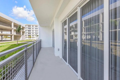 Apartamento en alquiler en Homestead, Florida, 3 dormitorios, 121.42 m2 № 2054330 - foto 2