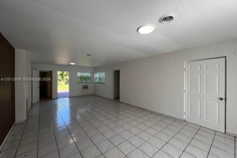 Casa en alquiler en Dania Beach, Florida, 3 dormitorios, 170.29 m2 № 2075038 - foto 22