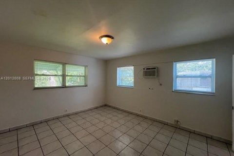 Casa en alquiler en Dania Beach, Florida, 3 dormitorios, 170.29 m2 № 2075038 - foto 13