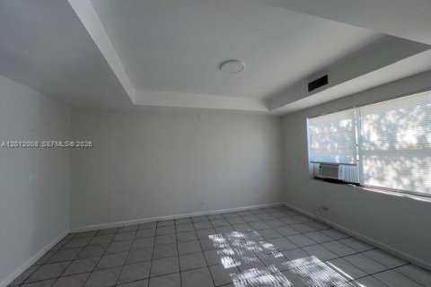 Casa en alquiler en Dania Beach, Florida, 3 dormitorios, 170.29 m2 № 2075038 - foto 10