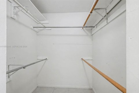 Купить виллу или дом в Майами, Флорида 4 спальни, 170.75м2, № 2007413 - фото 17