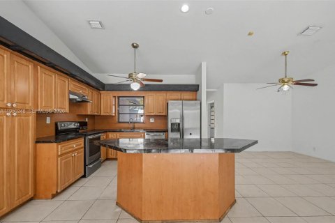 Купить виллу или дом в Майами, Флорида 4 спальни, 170.75м2, № 2007413 - фото 12