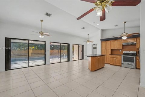 Купить виллу или дом в Майами, Флорида 4 спальни, 170.75м2, № 2007413 - фото 10