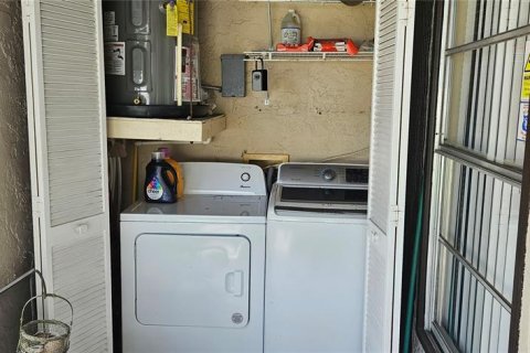 Condo in Bradenton, Florida, 2 bedrooms  № 1908891 - photo 8