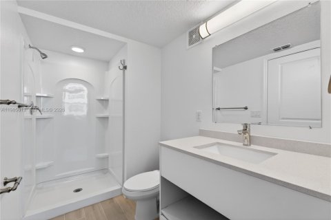 Купить кондоминиум в Орландо, Флорида 1 спальня, № 2049064 - фото 12