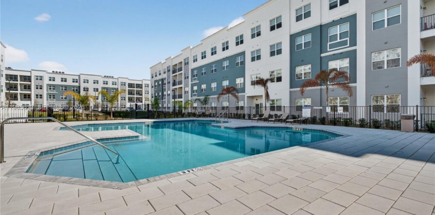 Кондоминиум с 1 спальней в Орландо, Флорида № 2049064