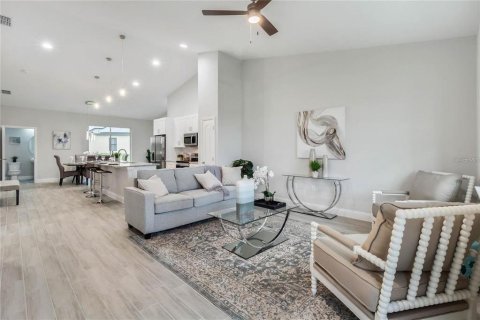 Купить виллу или дом в Киссимми, Флорида 9 комнат, 175.21м2, № 2205052 - фото 3