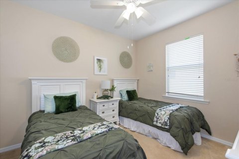 House in North Fort Myers, Florida 3 bedrooms, 167.69 sq.m. № 1689617 - photo 19