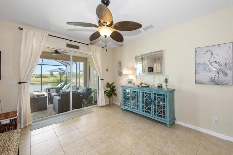 House in North Fort Myers, Florida 3 bedrooms, 167.69 sq.m. № 1689617 - photo 12