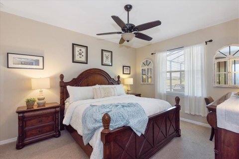House in North Fort Myers, Florida 3 bedrooms, 167.69 sq.m. № 1689617 - photo 13