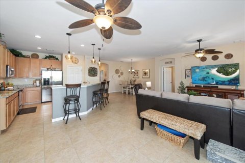 House in North Fort Myers, Florida 3 bedrooms, 167.69 sq.m. № 1689617 - photo 8