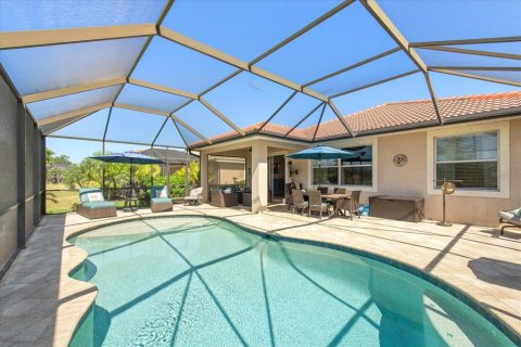 House in North Fort Myers, Florida 3 bedrooms, 167.69 sq.m. № 1689617 - photo 22