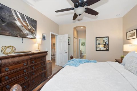 House in North Fort Myers, Florida 3 bedrooms, 167.69 sq.m. № 1689617 - photo 14
