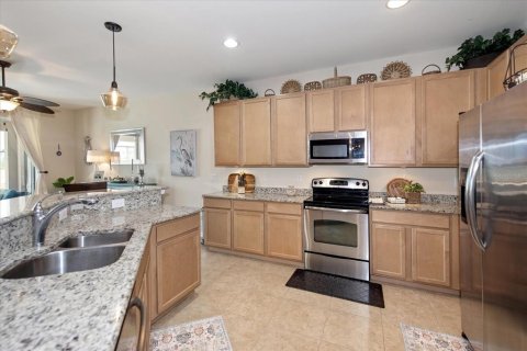 House in North Fort Myers, Florida 3 bedrooms, 167.69 sq.m. № 1689617 - photo 10