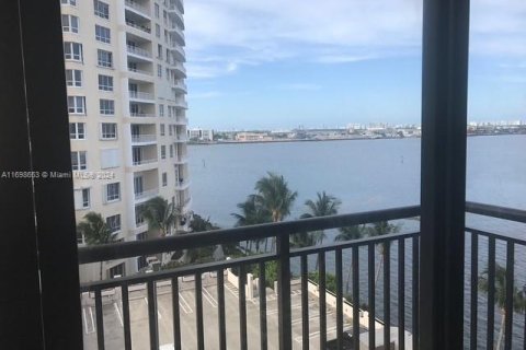 Copropriété à vendre à Miami, Floride: 34.37 m2 № 1845429 - photo 9