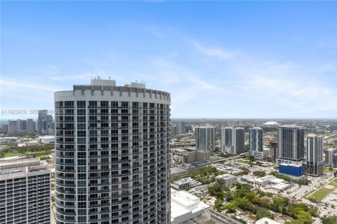 Copropriété à vendre à Miami, Floride: 3 chambres, 219.71 m2 № 2082830 - photo 24