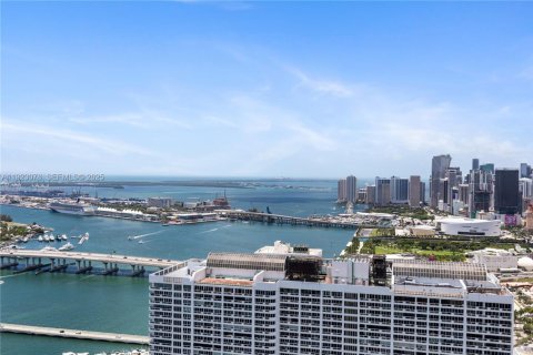 Copropriété à vendre à Miami, Floride: 3 chambres, 219.71 m2 № 2082830 - photo 5