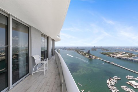 Copropriété à vendre à Miami, Floride: 3 chambres, 219.71 m2 № 2082830 - photo 3