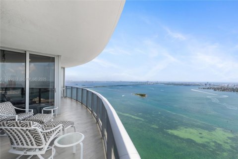 Copropriété à vendre à Miami, Floride: 3 chambres, 219.71 m2 № 2082830 - photo 27