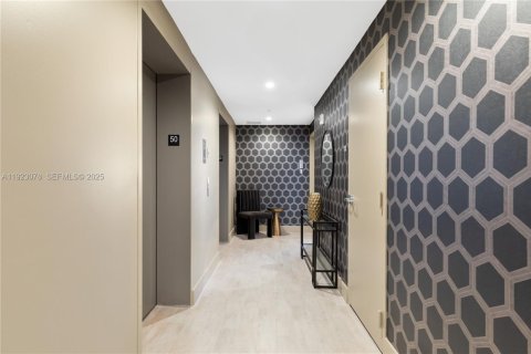 Copropriété à vendre à Miami, Floride: 3 chambres, 219.71 m2 № 2082830 - photo 20