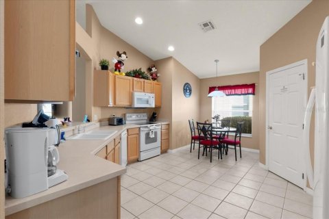 Villa ou maison à vendre à Davenport, Floride: 4 chambres, 175.21 m2 № 2419560 - photo 11