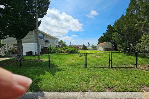 Casa en venta en Hernando Beach, Florida, 2 dormitorios, 124.86 m2 № 2381137 - foto 7