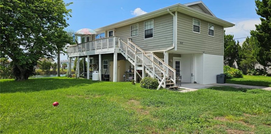 Casa en Hernando Beach, Florida 2 dormitorios, 124.86 m2 № 2381137