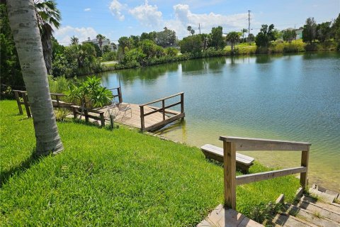 Casa en venta en Hernando Beach, Florida, 2 dormitorios, 124.86 m2 № 2381137 - foto 30
