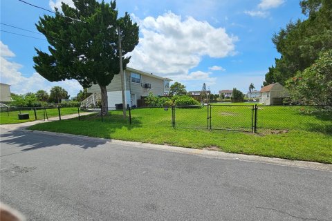 Casa en venta en Hernando Beach, Florida, 2 dormitorios, 124.86 m2 № 2381137 - foto 6