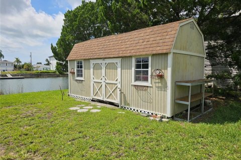 Casa en venta en Hernando Beach, Florida, 2 dormitorios, 124.86 m2 № 2381137 - foto 15