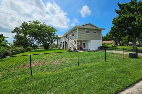 Casa en venta en Hernando Beach, Florida, 2 dormitorios, 124.86 m2 № 2381137 - foto 8