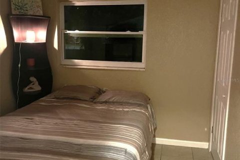 Casa en venta en Saint Petersburg, Florida, 3 dormitorios, 75.62 m2 № 1732294 - foto 7