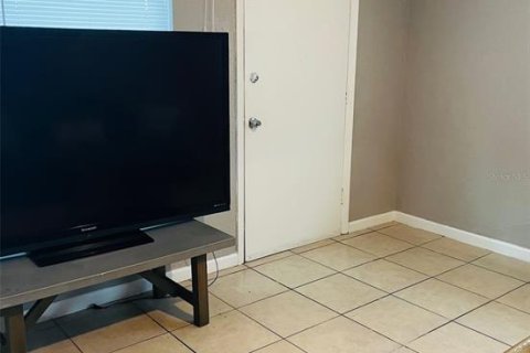 Casa en venta en Saint Petersburg, Florida, 3 dormitorios, 75.62 m2 № 1732294 - foto 3