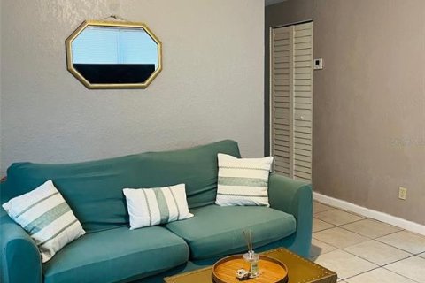 Casa en venta en Saint Petersburg, Florida, 3 dormitorios, 75.62 m2 № 1732294 - foto 2